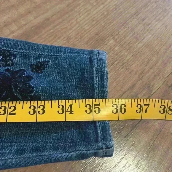 CeCe jeans - Picture 11 of 12